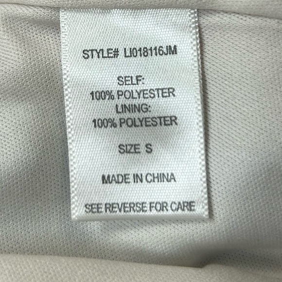 Ophelia Roe Colorful Striped Mini Skirt with Belt Accent. Size Small. - Picture 6 of 7